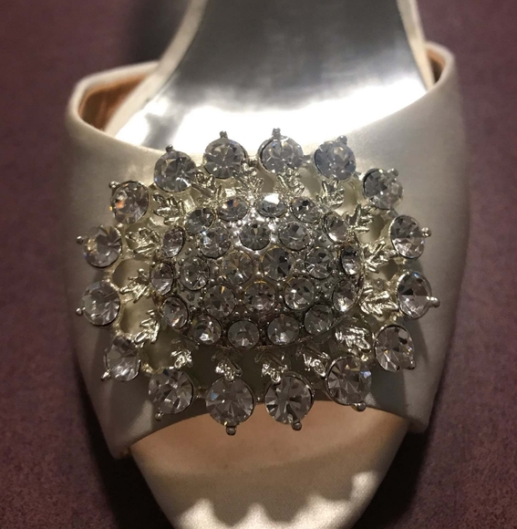 Badgley Mischka pumps - Picture 4 of 8